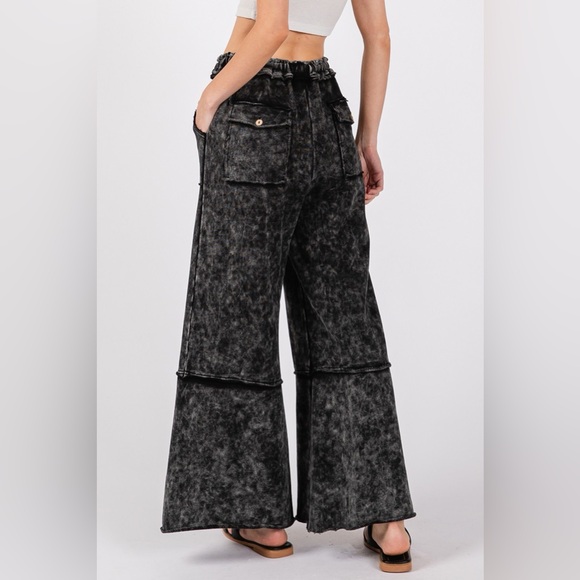 SAGE + FIG Mineral Washed Terry Wide Leg Pants - Picture 4 of 5